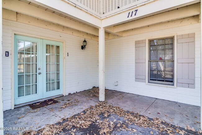 117 Juliette Pl-Unit -1 in Lafayette, LA - Building Photo - Building Photo