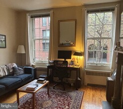 313 Spruce St in Philadelphia, PA - Foto de edificio - Building Photo