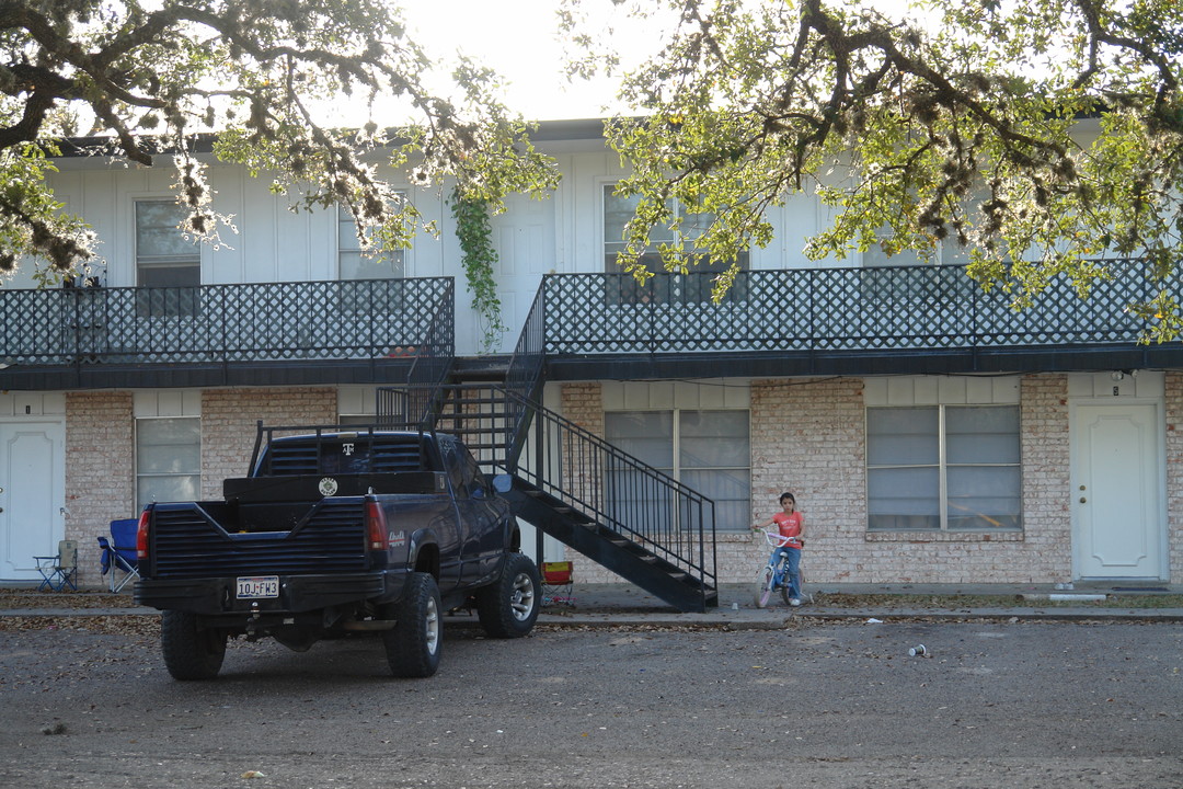 Goliad Apartments in Goliad, TX - Building Photo