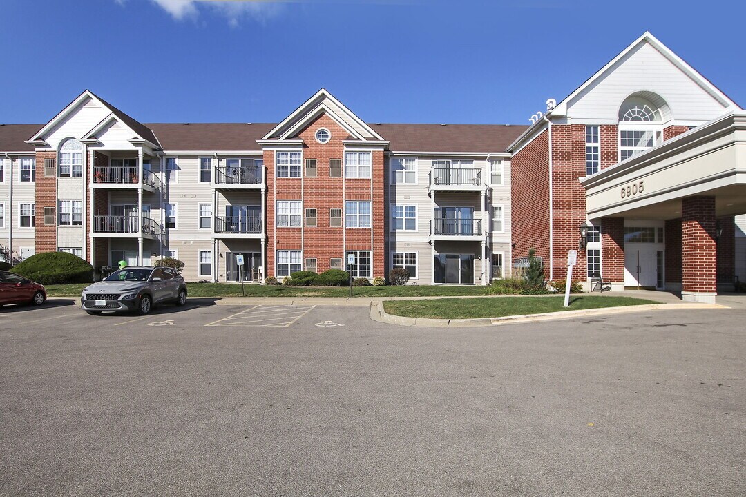 6905 67th St, Unit 103 in Kenosha, WI - Foto de edificio