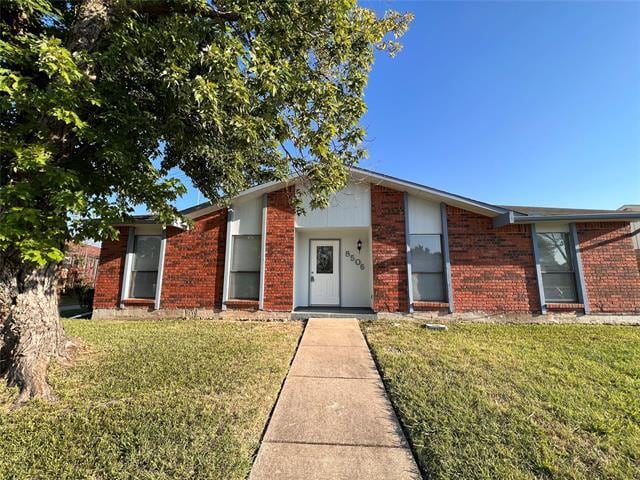 property at 8506 Woodside Rd