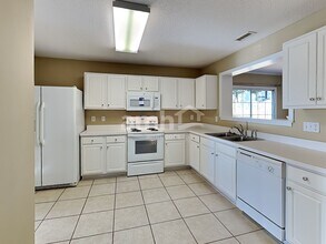 509 Stonecreek Dr in Apex, NC - Building Photo - Building Photo