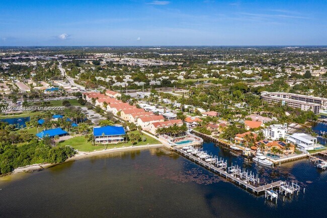 104 Harbors Way in Boynton Beach, FL - Building Photo - Building Photo