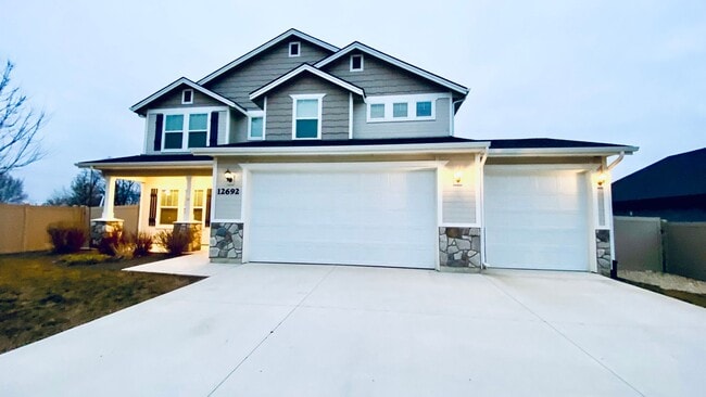 property at 12692 W Pommel Ct