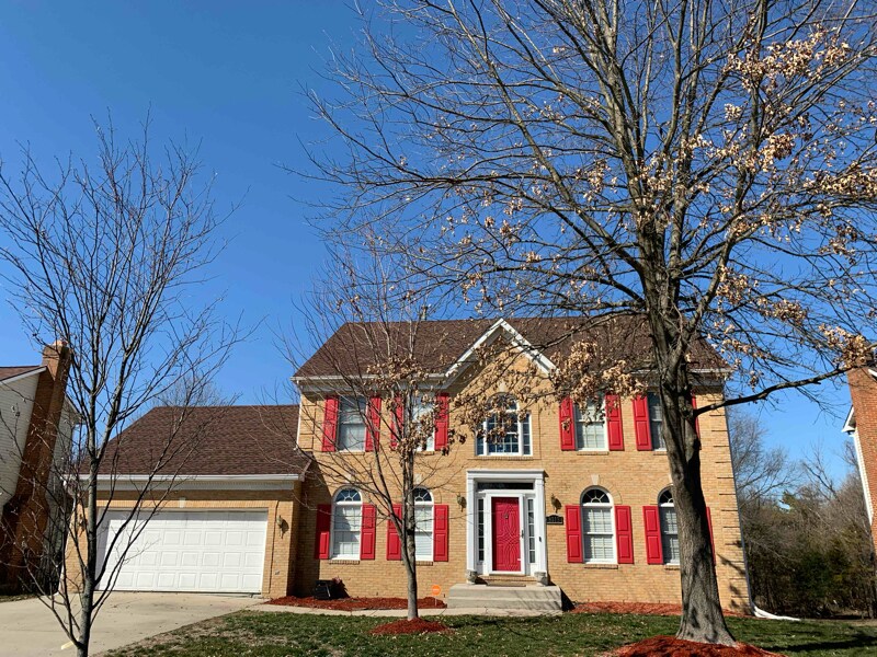 8113 Mike Shapiro Dr in Clinton, MD - Building Photo