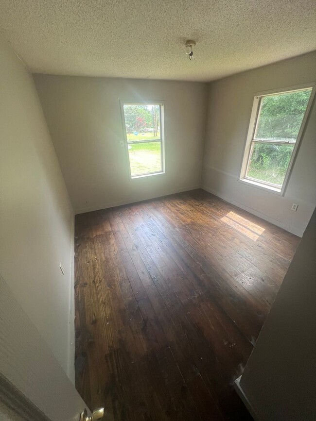 107 Washington Dr in Shannon, MS - Building Photo - Building Photo