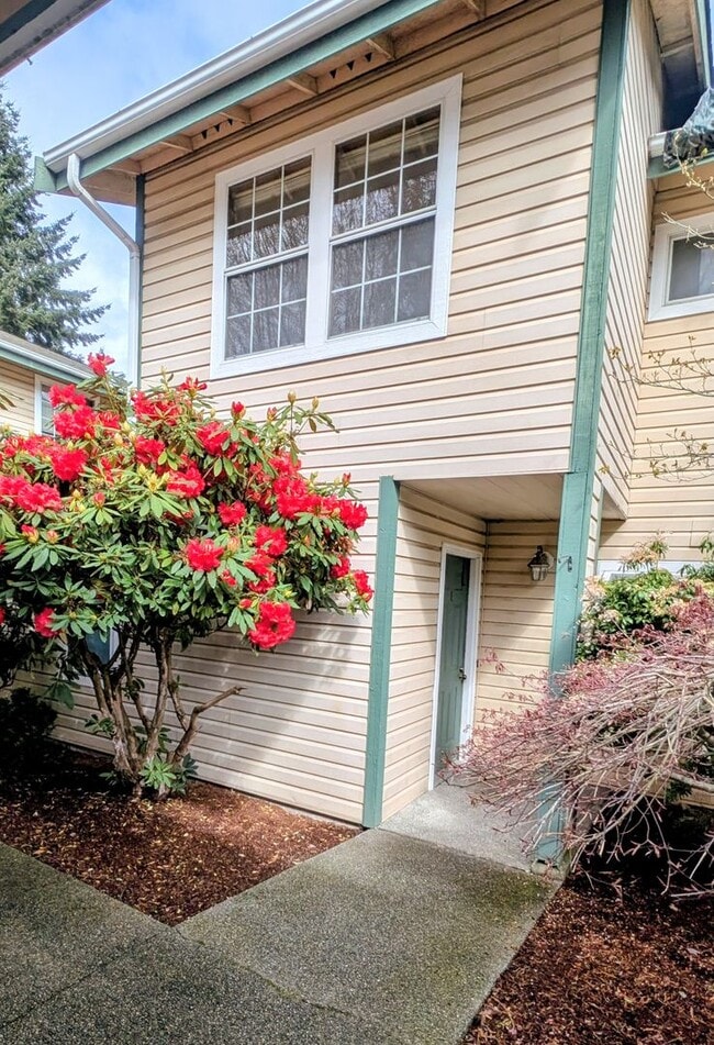 21306 48th Ave W in Mountlake Terrace, WA - Building Photo - Building Photo