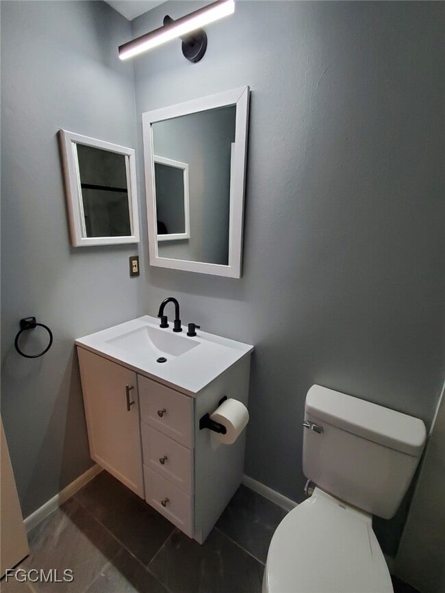 property at 5713 Foxlake Dr