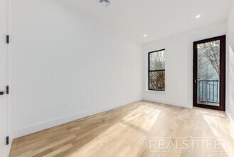 1172 Fulton St in Brooklyn, NY - Building Photo - Building Photo