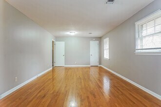 924 Green Forest Dr in Montgomery, AL - Building Photo - Building Photo