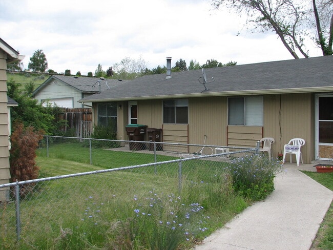 property at 860 NE Court St