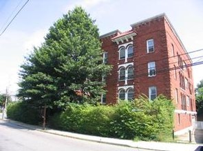 Jefferson Apartments in Asheville, NC - Building Photo - Building Photo