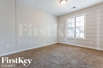 6065 Valleydale Dr in Memphis, TN - Building Photo - Building Photo