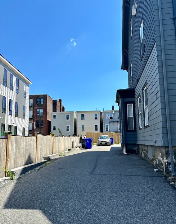 20 Highgate St, Unit 20 in Boston, MA - Building Photo