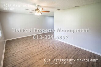 6913 Mathers Ln, Unit B in Riverview, FL - Foto de edificio - Building Photo