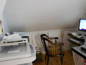56 Hobson St, Unit 1 in Boston, MA - Building Photo - Building Photo