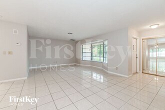 2543 SE 25th Ave in Cape Coral, FL - Building Photo - Building Photo