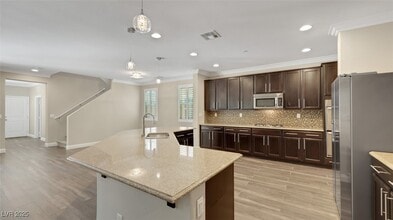 3217 Mist Effect Ave in Henderson, NV - Building Photo - Building Photo