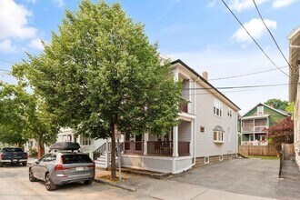 45 Sunset Rd in Somerville, MA - Building Photo - Building Photo
