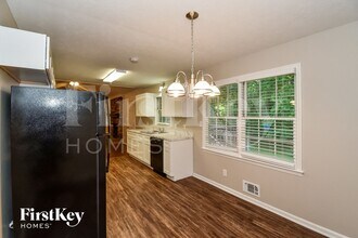 3190 Connie Way in Winston, GA - Building Photo - Building Photo