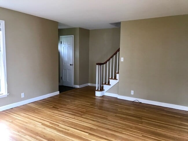 521-523 N Townview Cir in Mansfield, OH - Building Photo - Building Photo