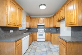 902 E Aimee St in Forney, TX - Building Photo - Building Photo