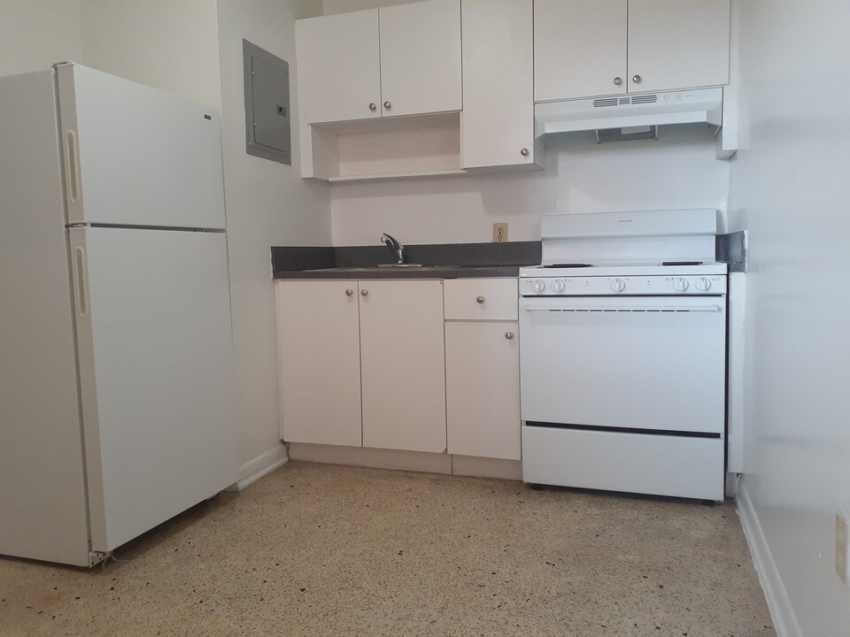 529 SW 4th St in Miami, FL - Building Photo