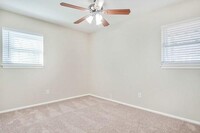 2852 Port Royal Ln photo'