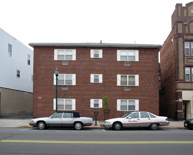 411-415 Kearny Ave in Kearny, NJ - Building Photo - Building Photo