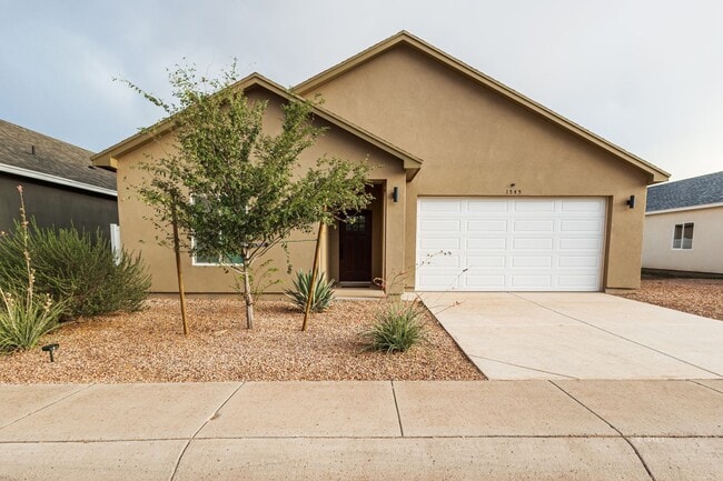 1545 Katelyn Ln