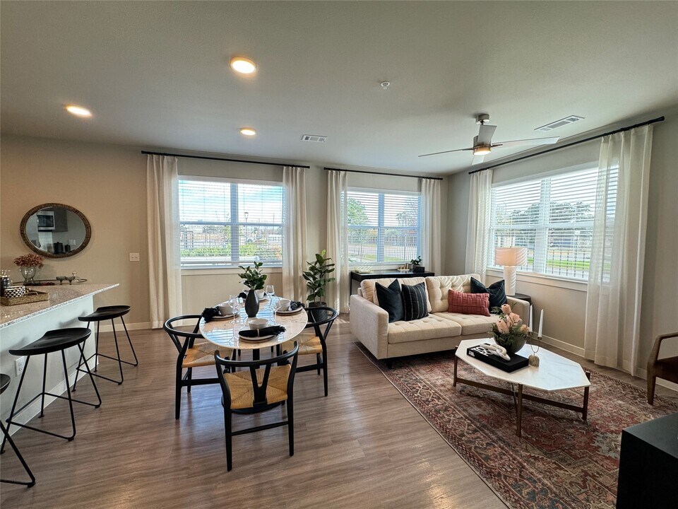 18300 Marvelous Pl in Cypress, TX - Foto de edificio