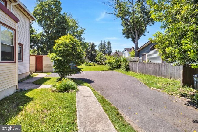 16 Lincoln Ave in Haddonfield, NJ - Building Photo - Building Photo