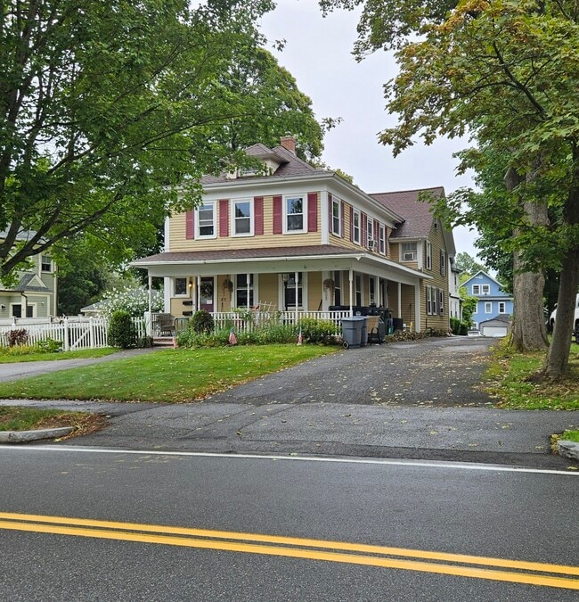 37 High St, Unit 2 in Andover, MA - Building Photo - Building Photo