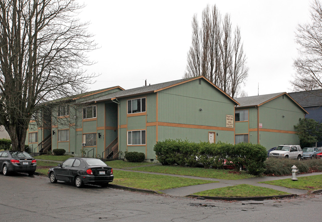 Wright Park Apartments in Tacoma, WA - Foto de edificio