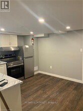 780 Rockway Dr in Kitchener, ON - Building Photo - Building Photo