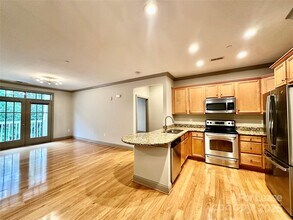 518 Clarice Ave in Charlotte, NC - Building Photo - Building Photo