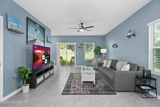 237 Aralia Ln in Jacksonville, FL - Building Photo - Building Photo