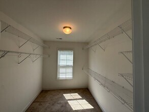 400 Bulrush Ct in Jacksonville, NC - Building Photo - Building Photo