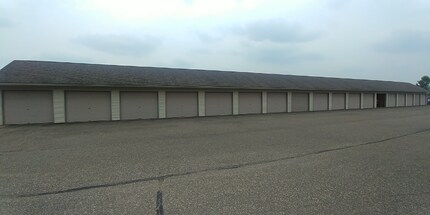 599 Cherry Ln in Roberts, WI - Building Photo - Building Photo