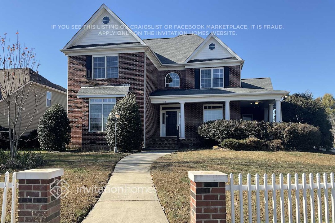 3915 Lake Park Rd in Indian Trail, NC - Building Photo