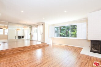 910 19th St in Santa Monica, CA - Building Photo - Building Photo