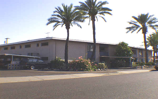 The Sierra Apartments in Phoenix, AZ - Foto de edificio - Building Photo