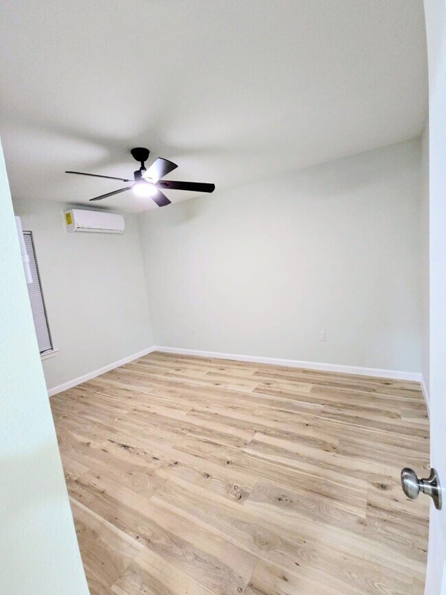 401 Trichelle St in Pasadena, TX - Building Photo - Building Photo