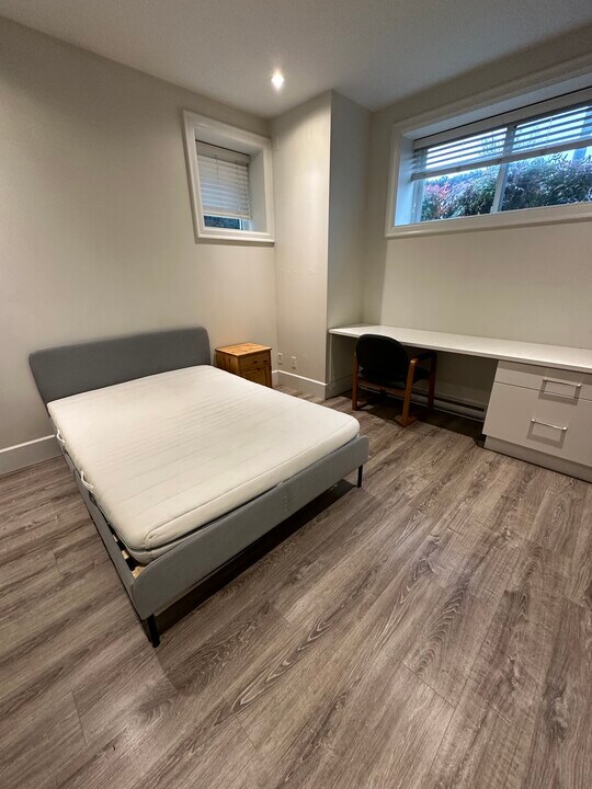 2885 41st Av E in Vancouver, BC - Building Photo