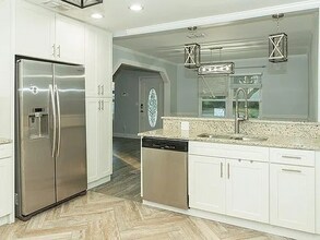 1105 Rhonda Dr in Niceville, FL - Foto de edificio - Building Photo