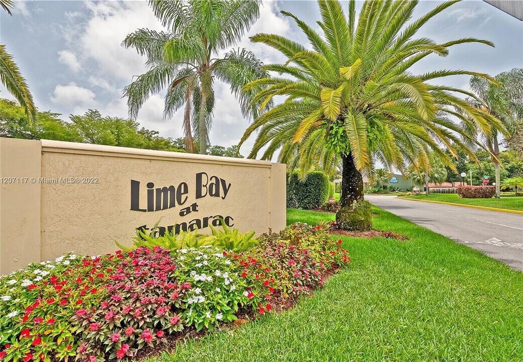 9301 Lime Bay Blvd in Tamarac, FL - Building Photo