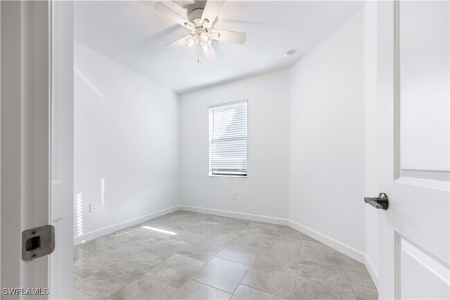 19597 Hinkley Dr in Estero, FL - Building Photo - Building Photo