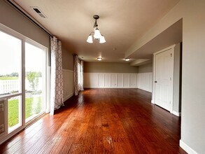 383 W Spring View Dr in Lehi, UT - Foto de edificio - Building Photo
