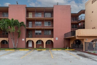 6620 W 2nd Ct, Unit 104 in Hialeah, FL - Building Photo - Building Photo