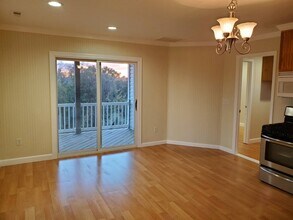 510 Hickory Point Rd in Hampstead, NC - Building Photo - Building Photo